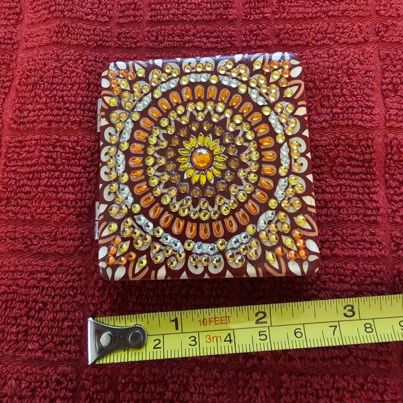 Diamond Painting Mirror Compact - Picture 2 of 6